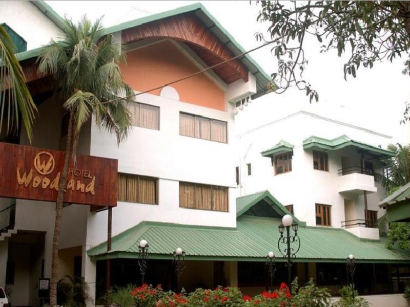 Hotel Woodland Kolhapur Exteriör bild